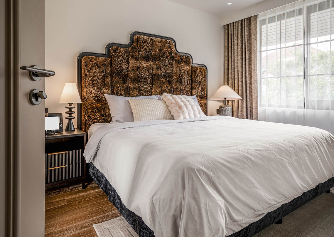 MASTER BEDROOM · BESPOKE MOORISH-SILHOUETTE HEADBOARD