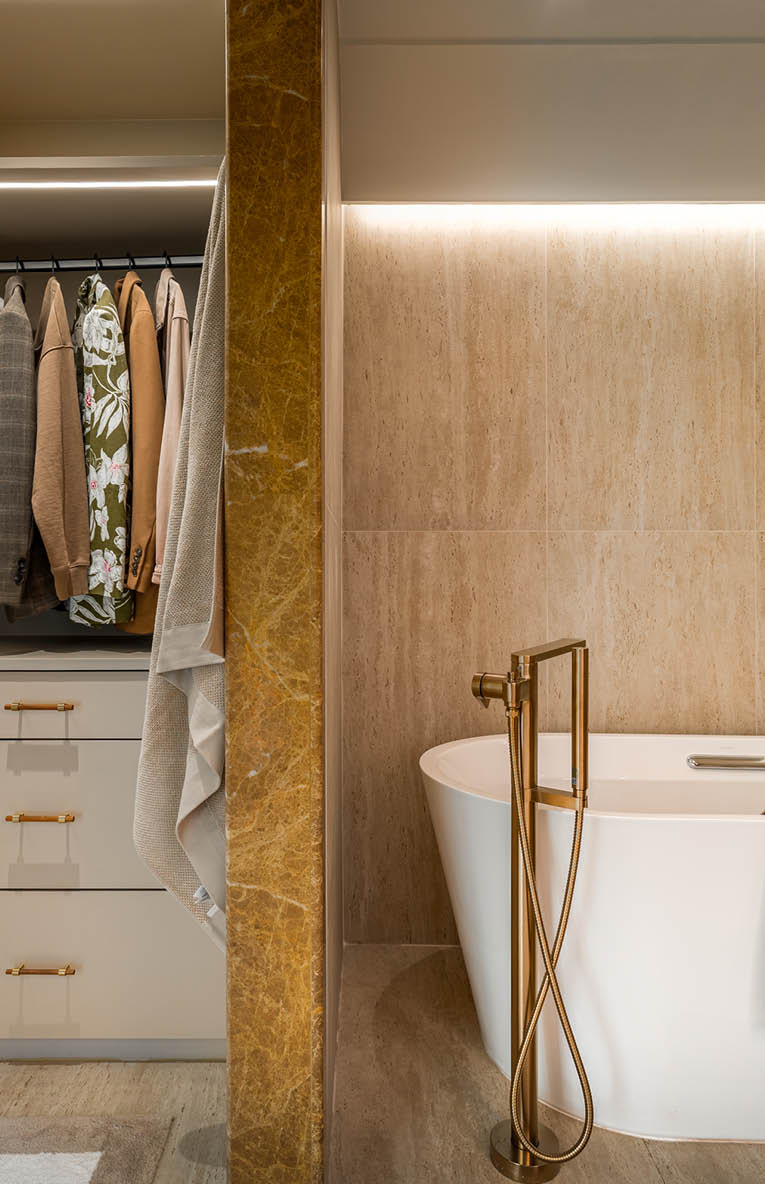 MASTER BATHROOM · AMBER MARBLE & BRASS FITTINGS